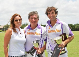 Travieso's Teo Calle and MVP Miguel Novillo Astrada with awards presenter Wendy Calle. Photo by Alex Pacheco