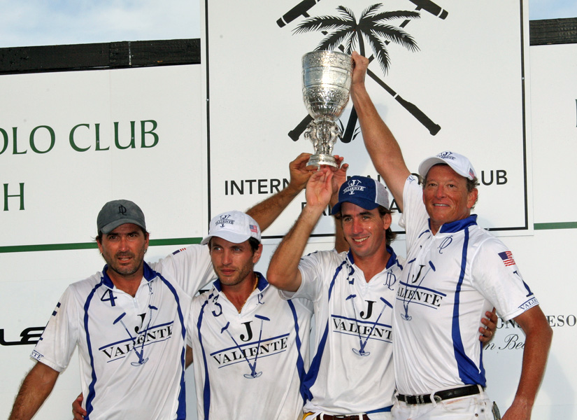 Valiente and Dubai polo teams playing musical chairs